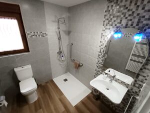 baño gris